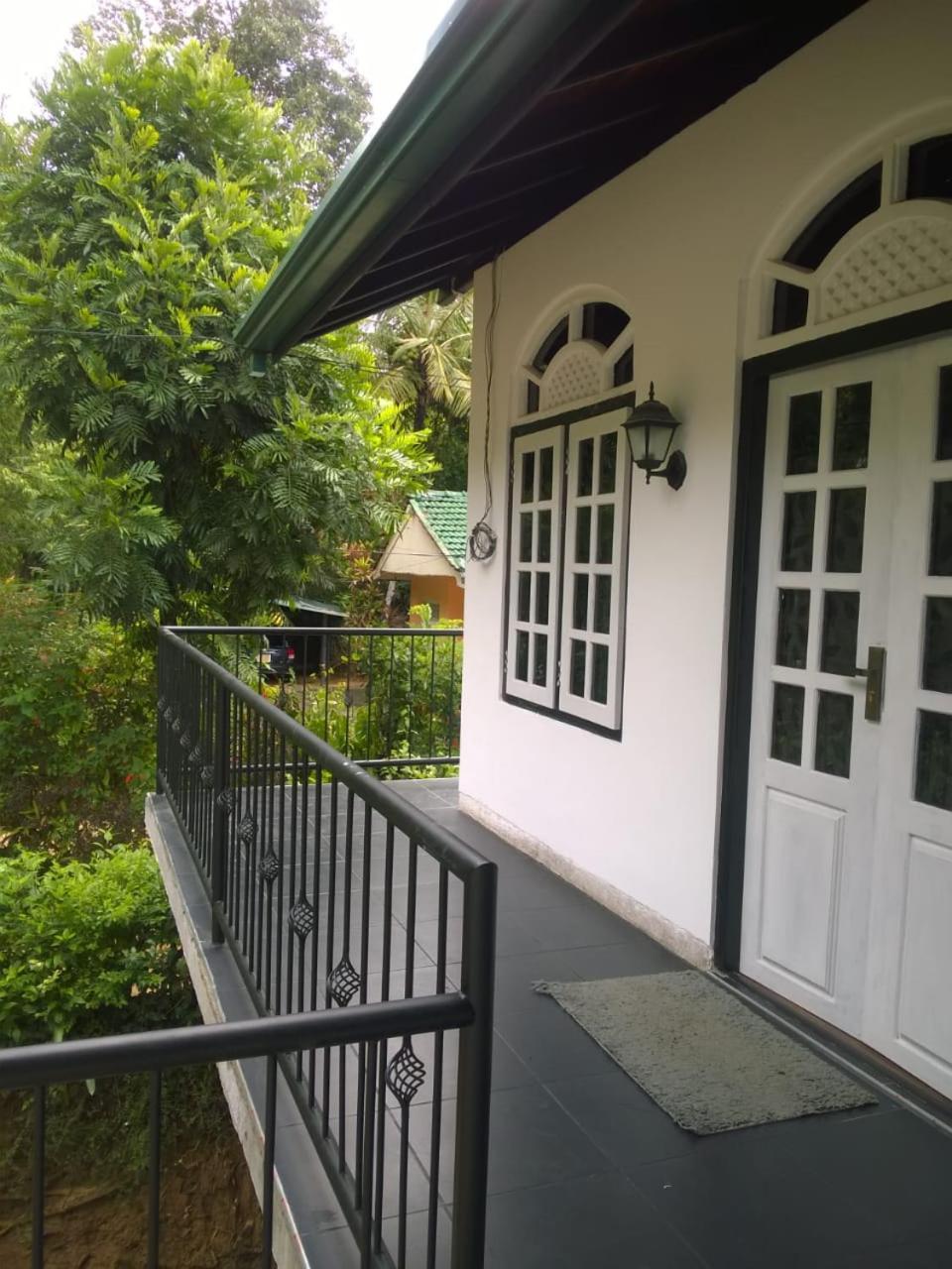 Ella Gypsies Hostel エクステリア 写真